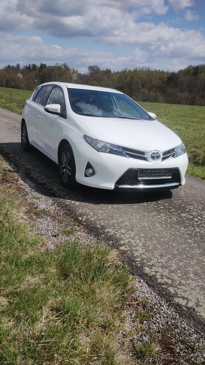 Auris 1.6 - 2