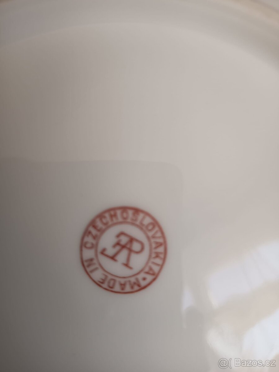 Kuchyňský porcelánový servis - 2