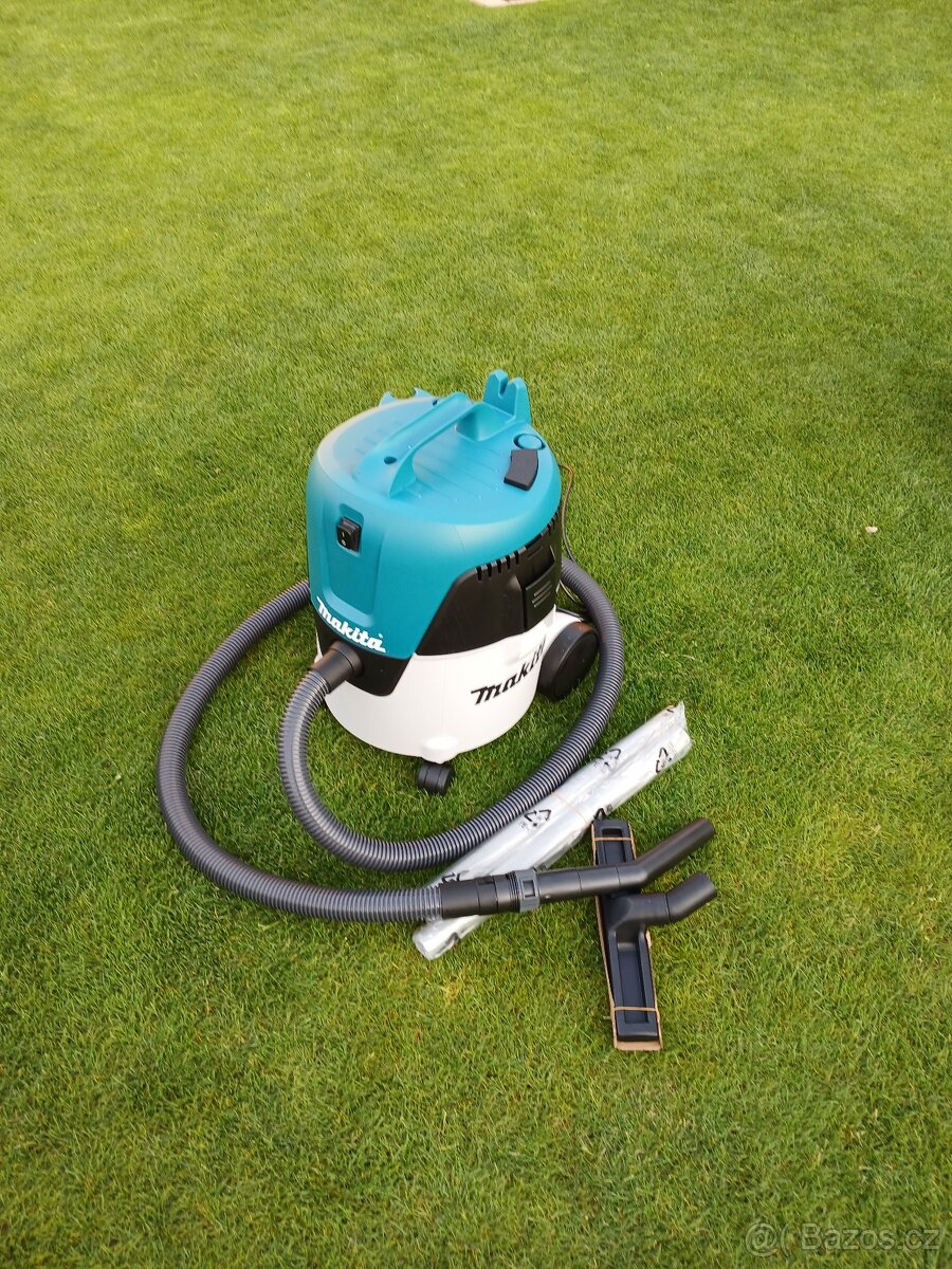 Makita VC2000L - 2