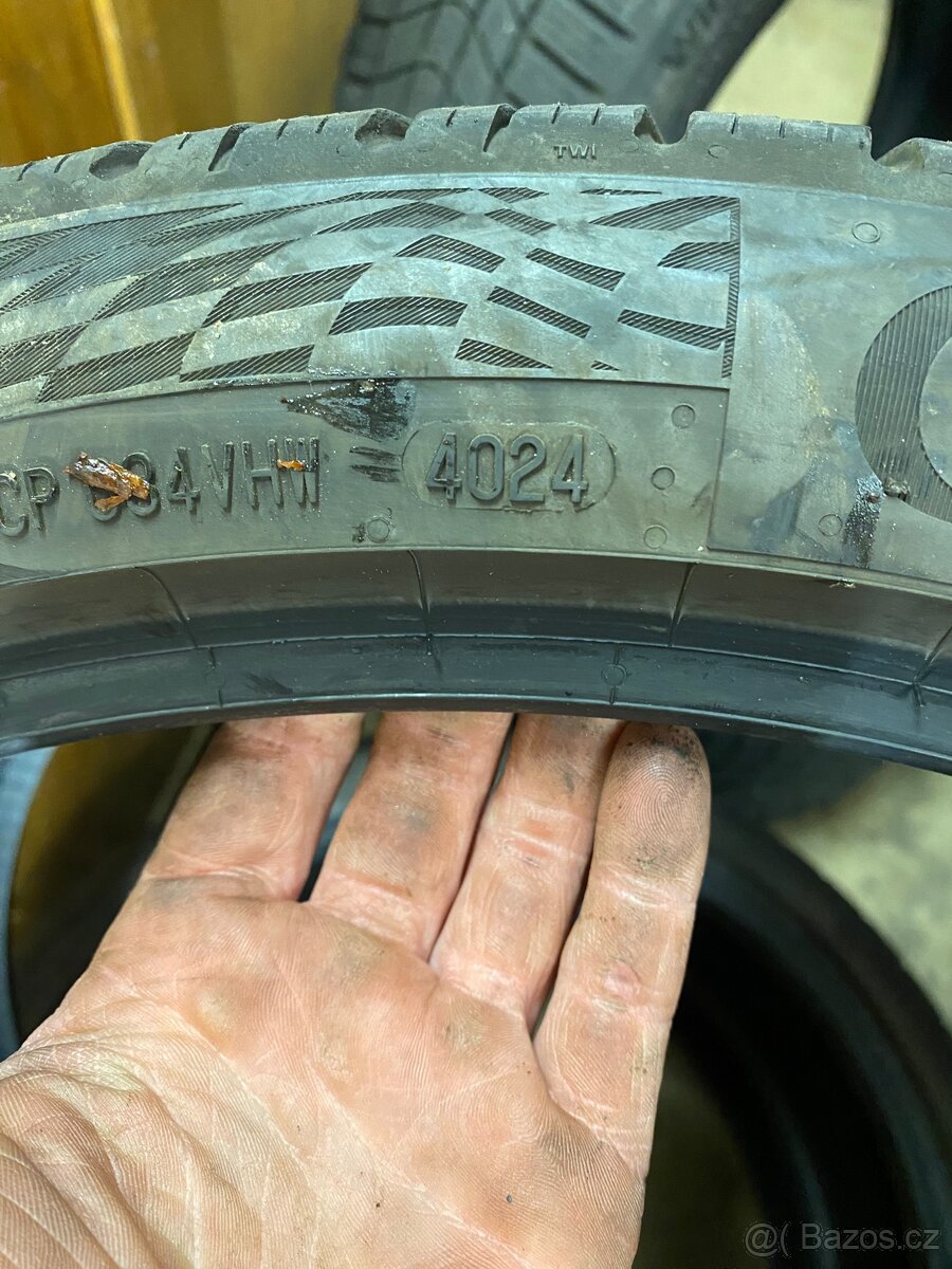 315/30R21 105w - 2