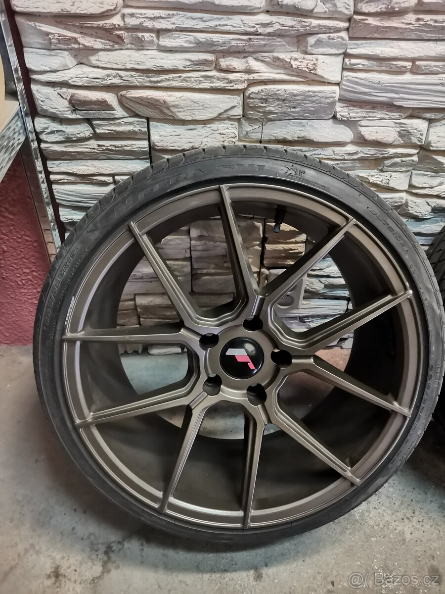 Japan Racing JR30 19" 5x120 - 2