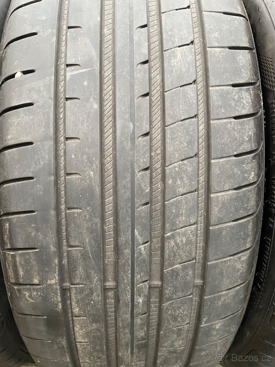 Letní 225/45/18 Goodyear - 2