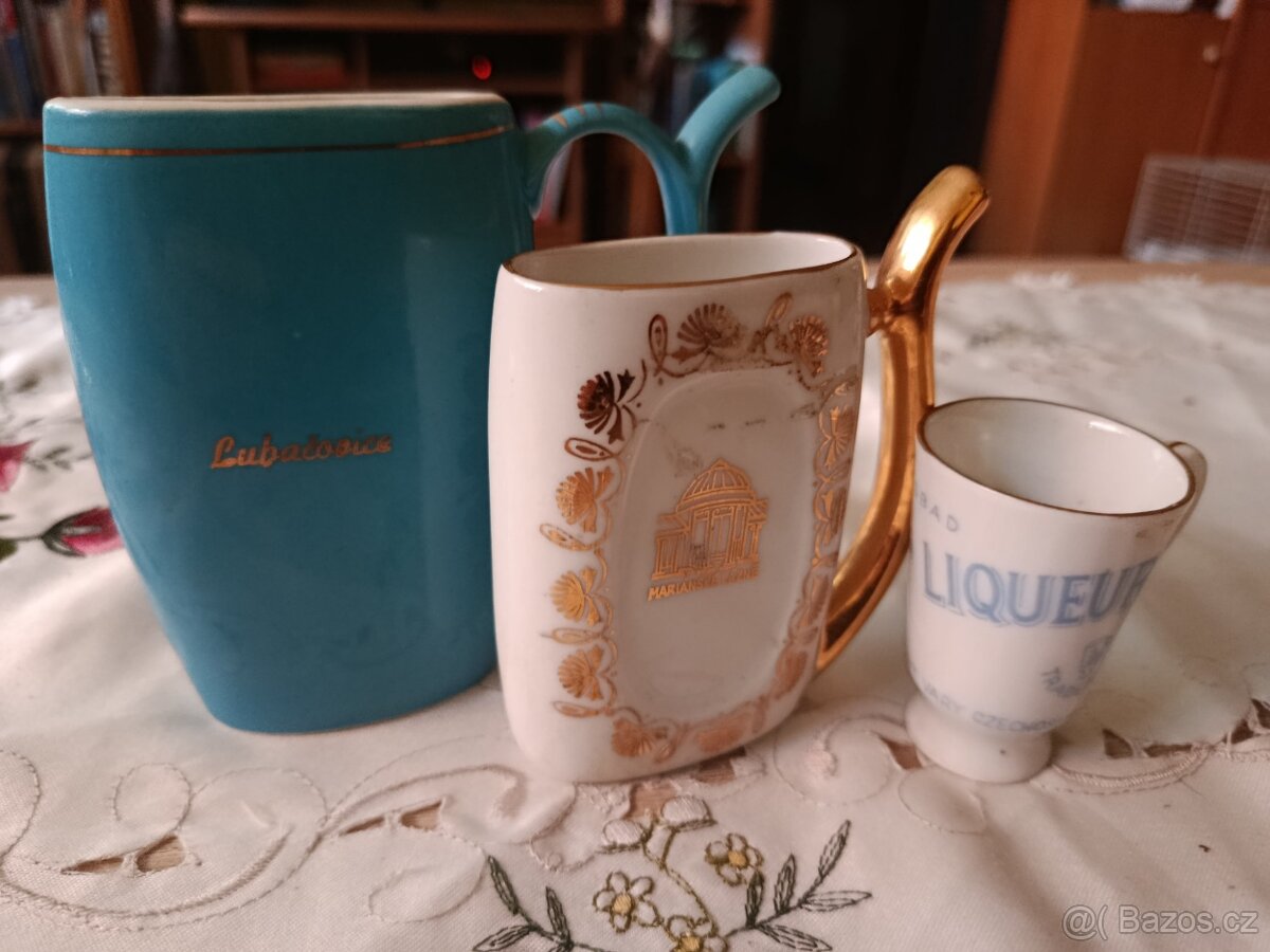Sklo a porcelán, vázičky - 2