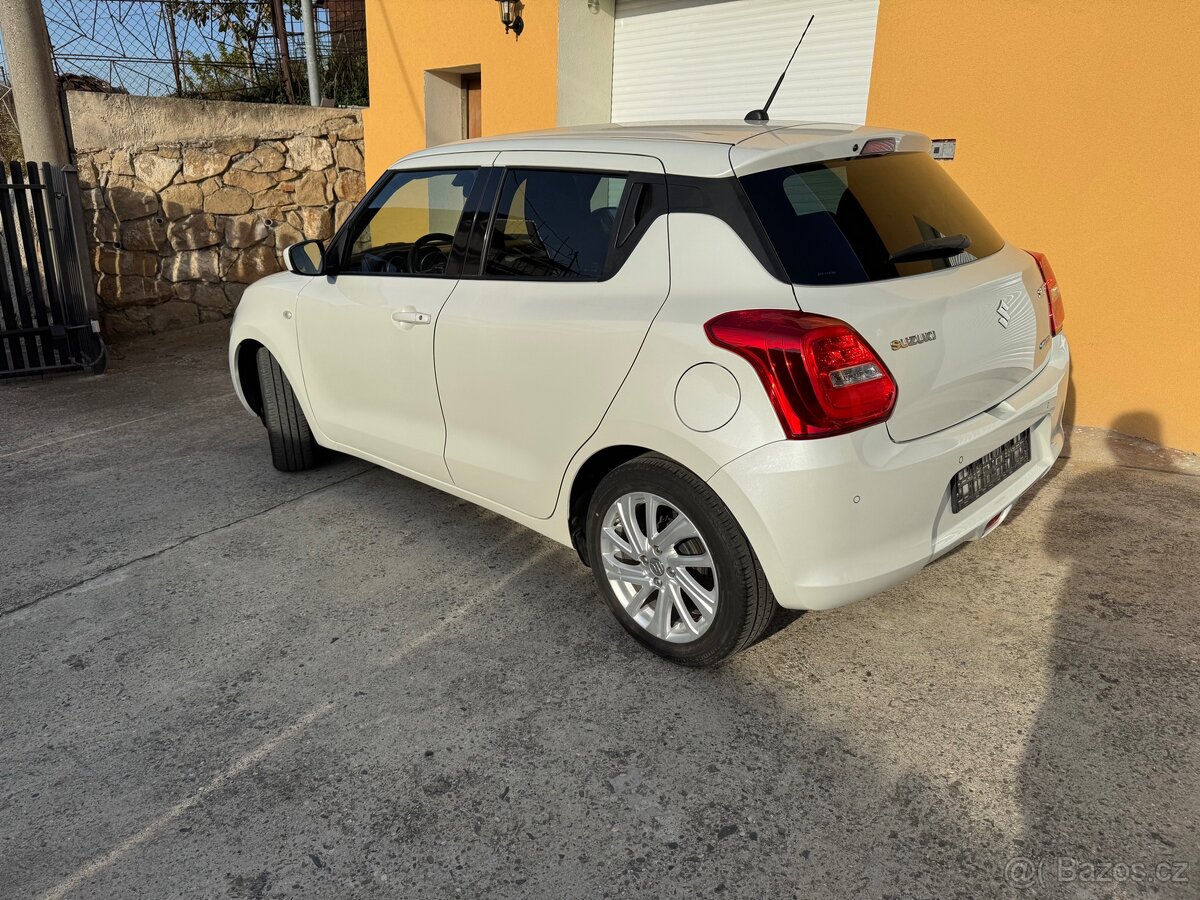 Suzuki Swift 1.2i 66KW Hybrid 2021 - 2