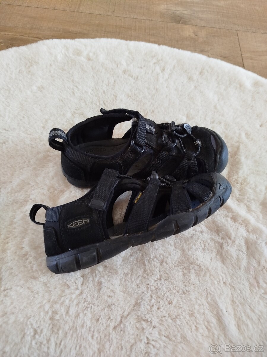 Sandálky Keen vel 31 - 2