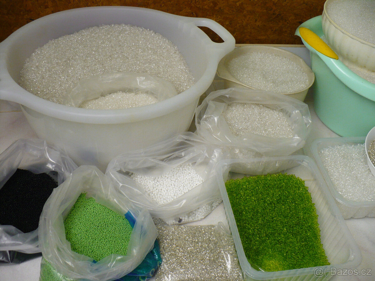 Retro skleněné korálky, Jablonecká bižuterie..,, - 2