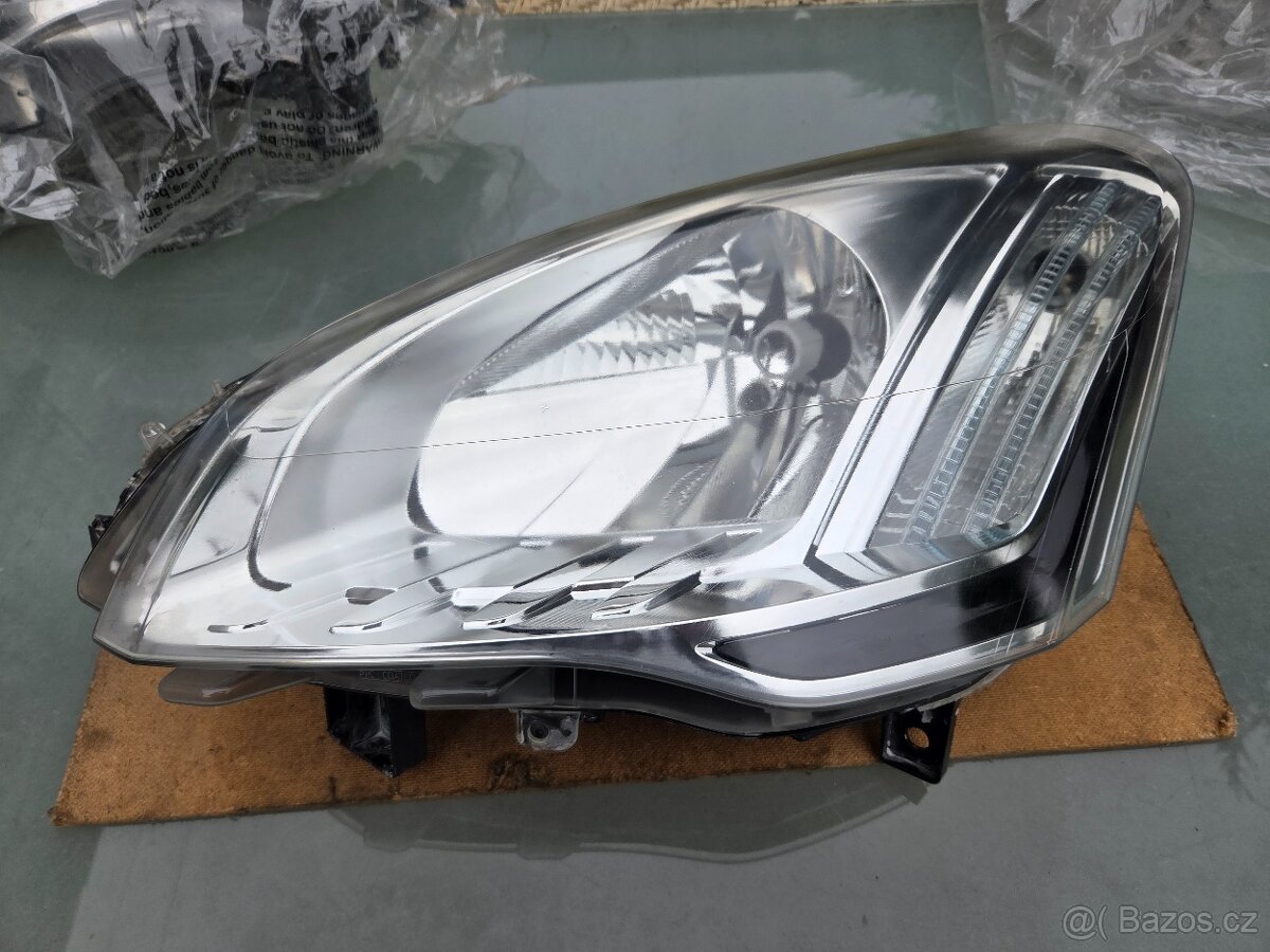 Přední světlomety Citroen Berlingo, Peugeot Partner, 2ks L+P - 2