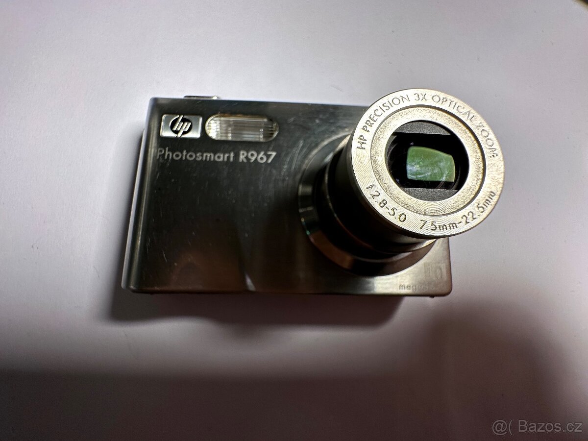 HP Photosmart R967 Retro fotoaparát - 2
