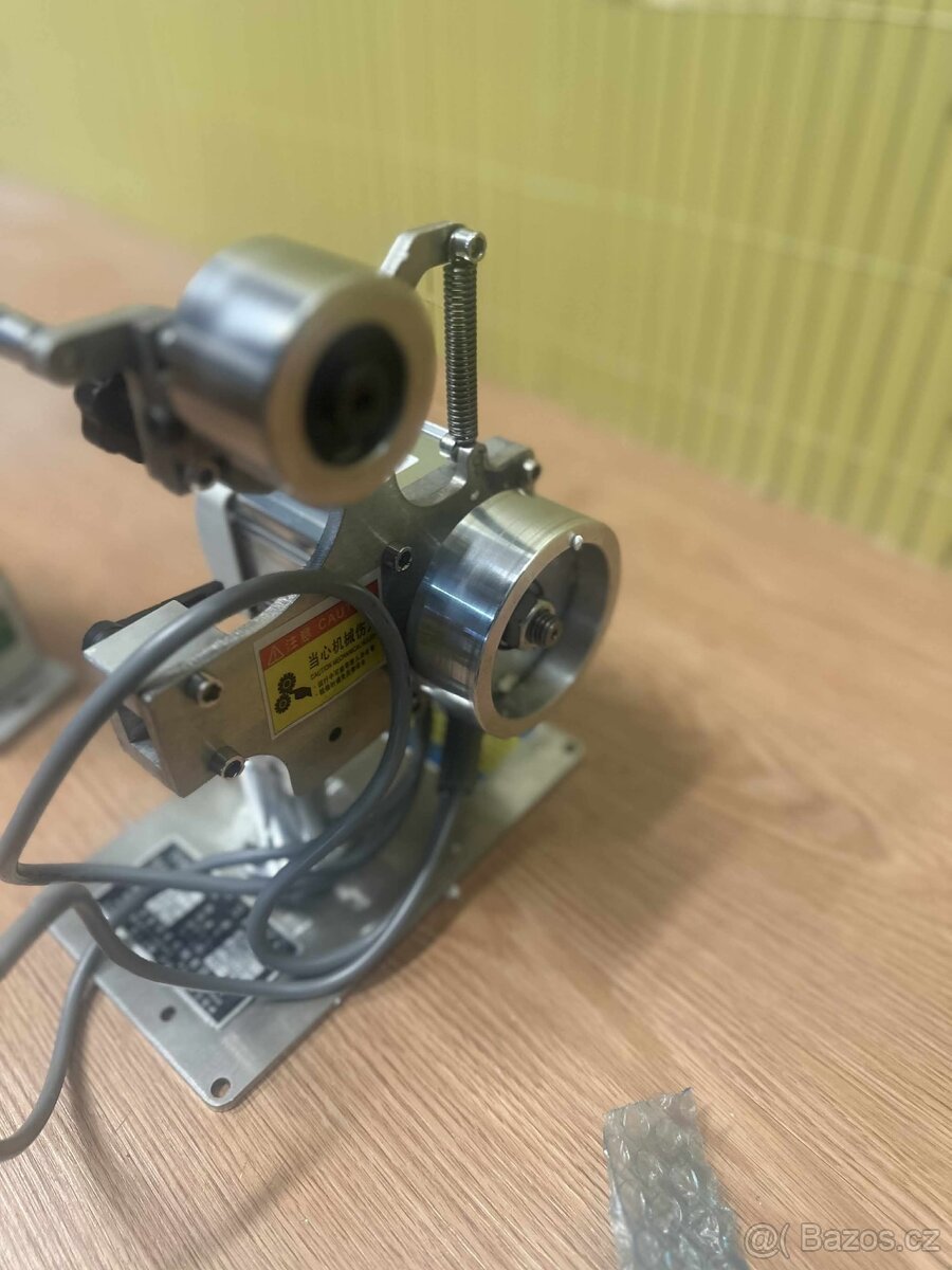 brusku TOOLCKER S3. - 2