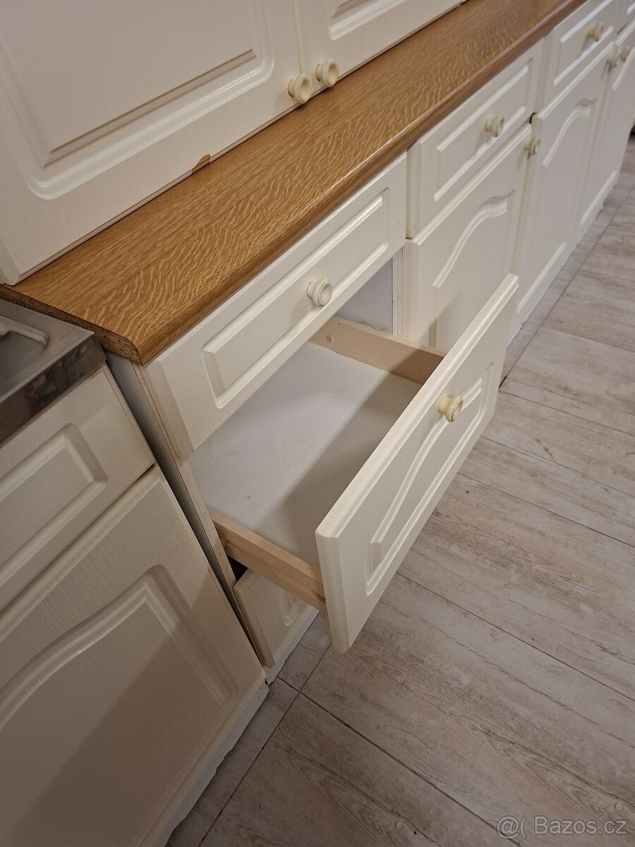 Kuchynska linka v provansu - 2