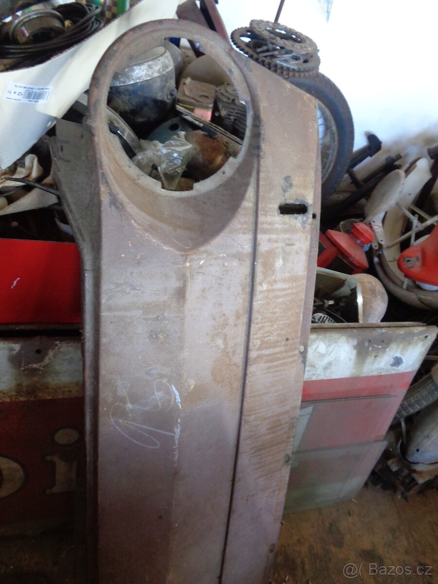 Škoda 100 110R nové original předni čelo - 2