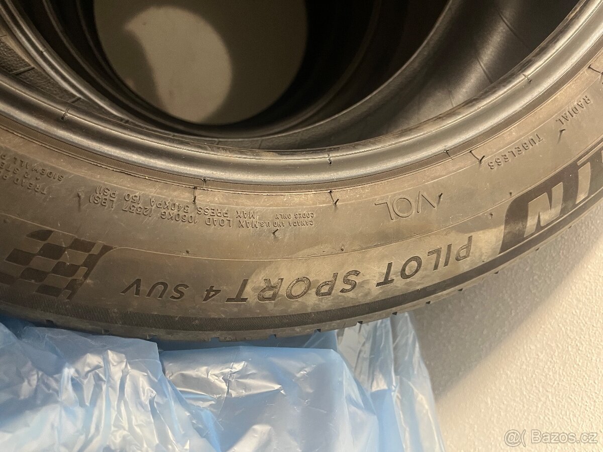 Letní pneu 275/40 R20 - 2