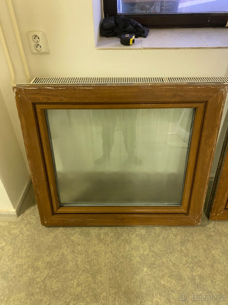 Prodám plastové okno – 97 × 86 cm - 2