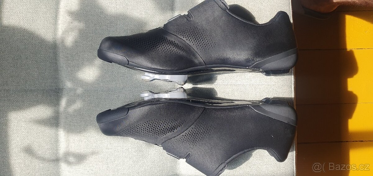 Tretry Shimano Rc703 vel.44 - 2