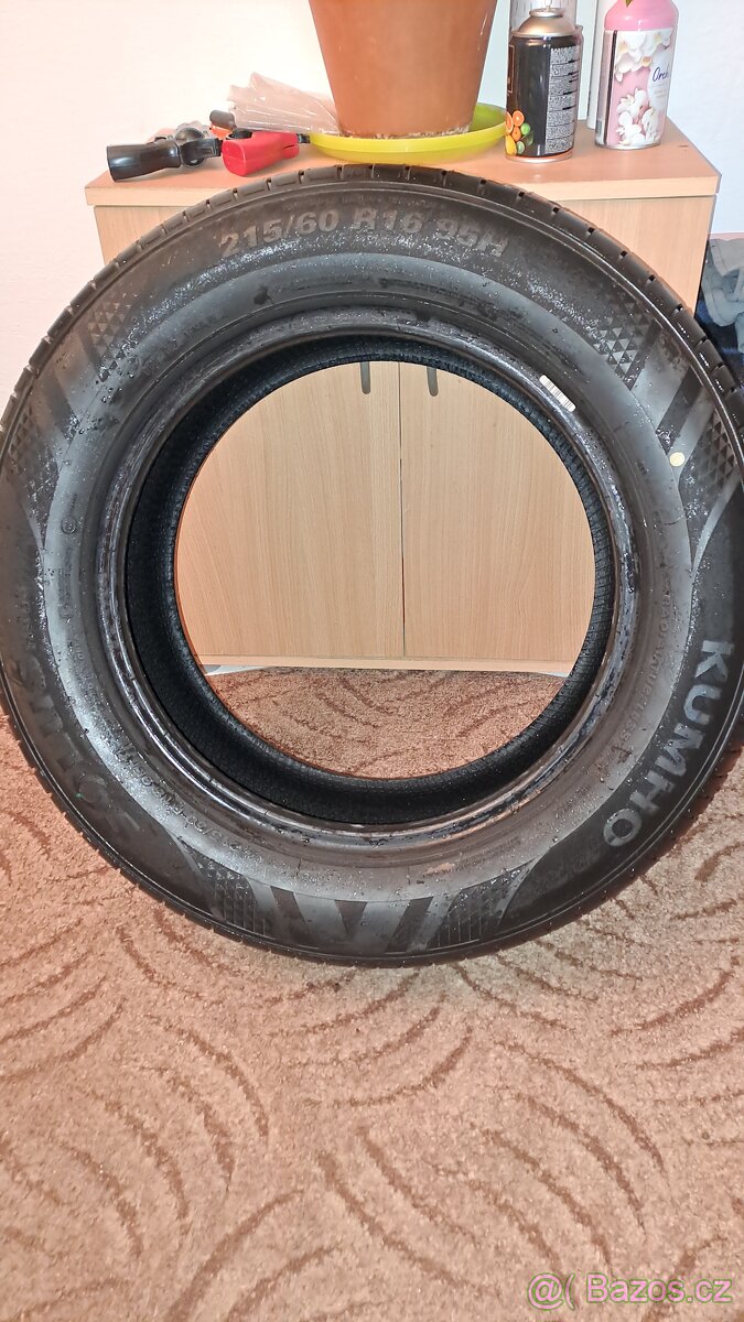 Prodám pneu - 2