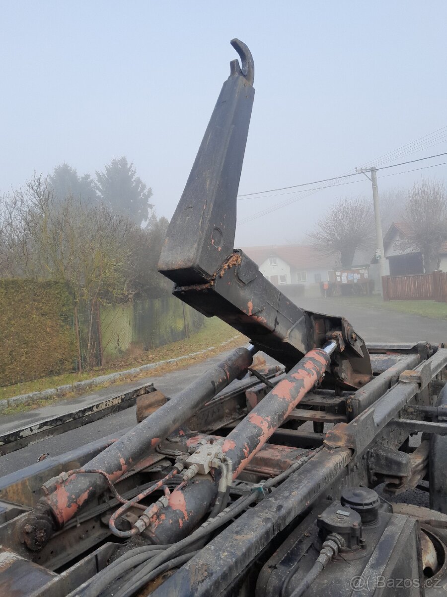 Kontejner DAF 45.150 - 2