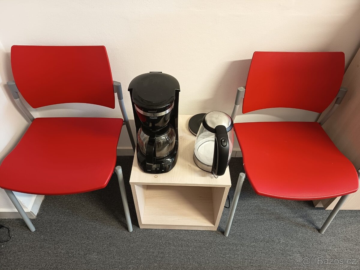 Kancelářský nábytek - 2