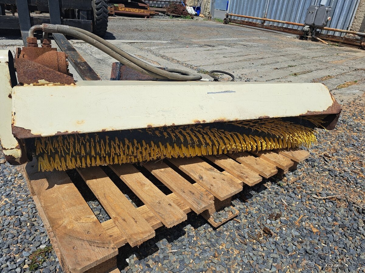 Zametaci kartáč koště pro malotraktor - 2