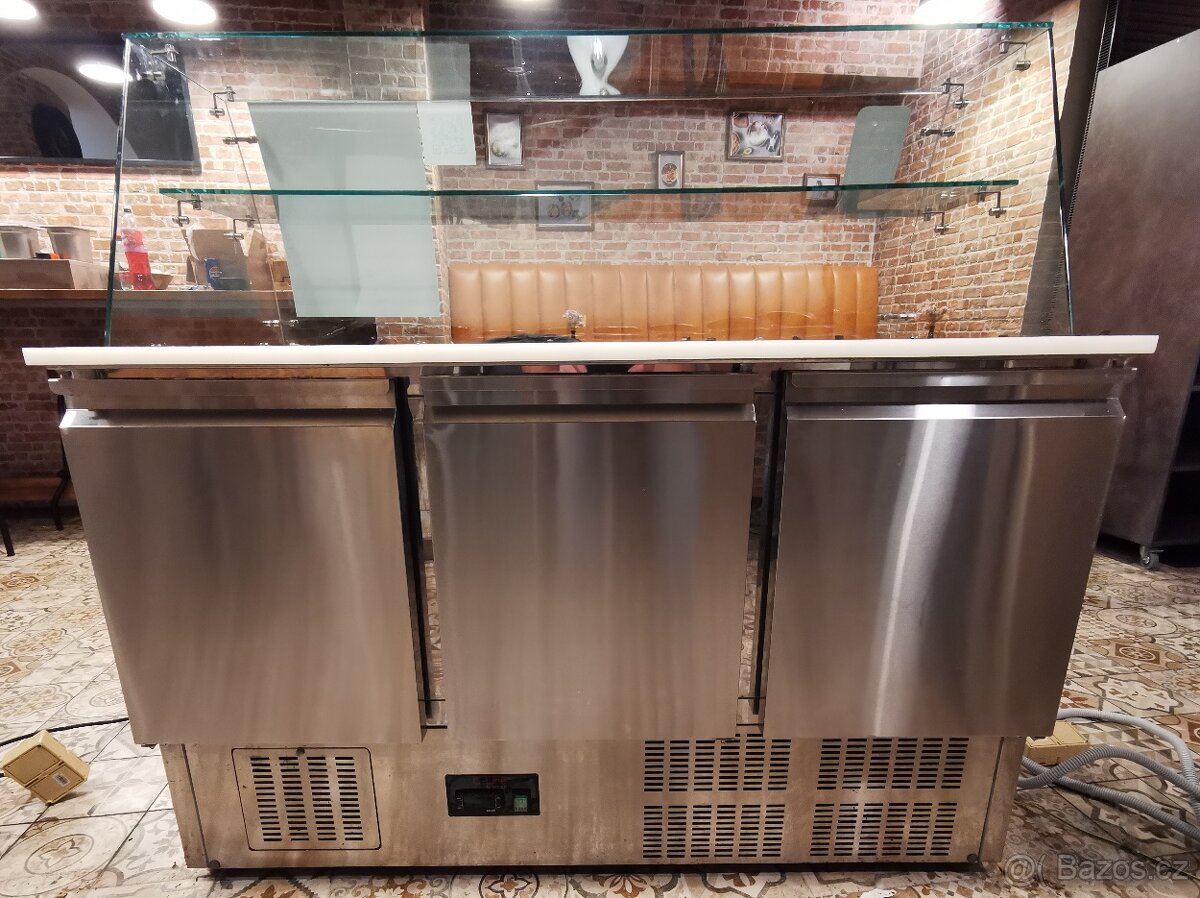 lednice gastro s vitrínou - 2