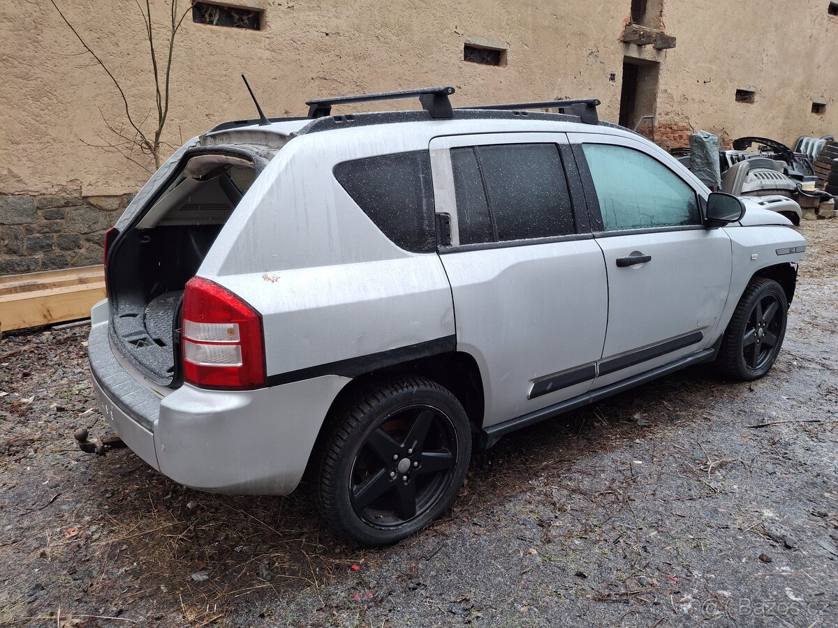 Prodám dily na jeep viz foto - 2