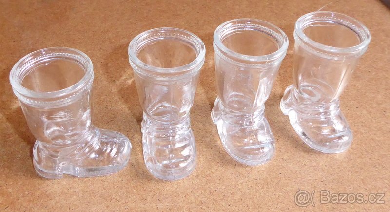 Skleničky a jiné sklo po babičce - 2