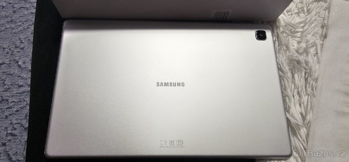 Samsung tab A7, 10.4" Full HD - 2