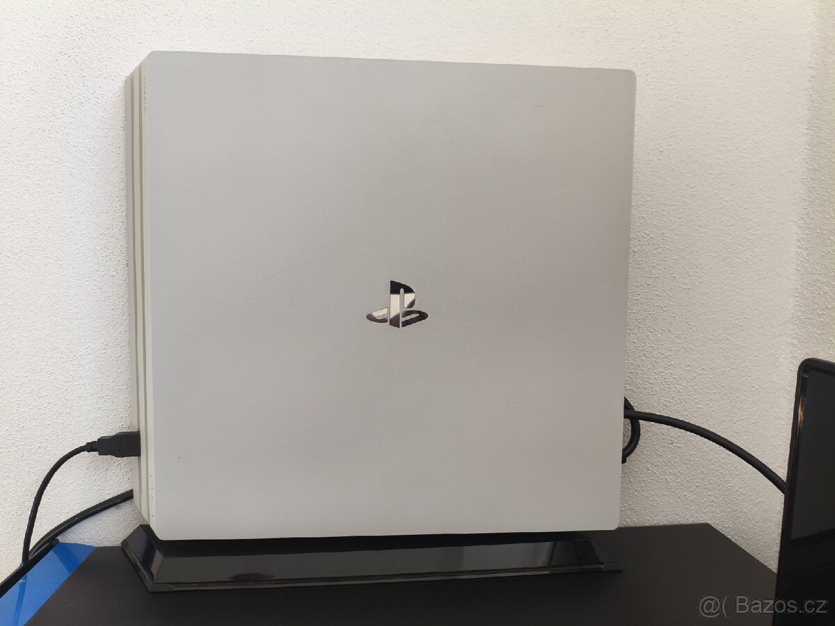 PS 4 PRO - 2