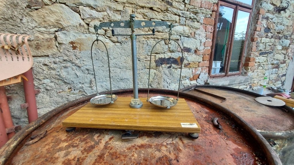 Laboratorní váhy Chirana - 2