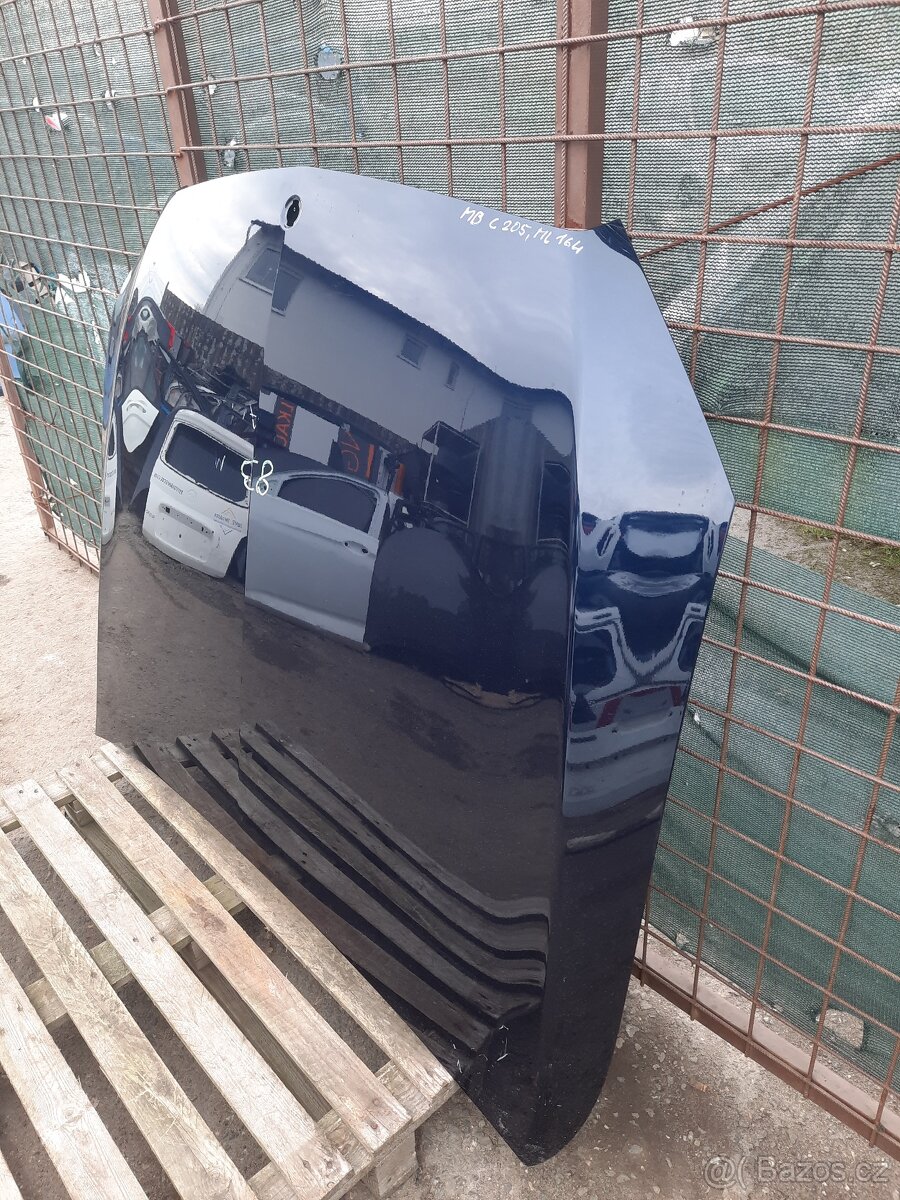 mercedes c205 ML164 - predni kapota - 2