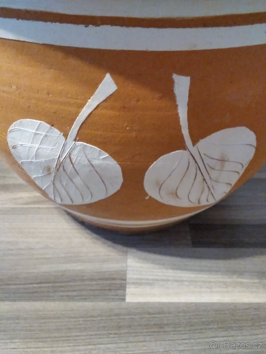 Terakotový ( hliněný ) květináč - 2