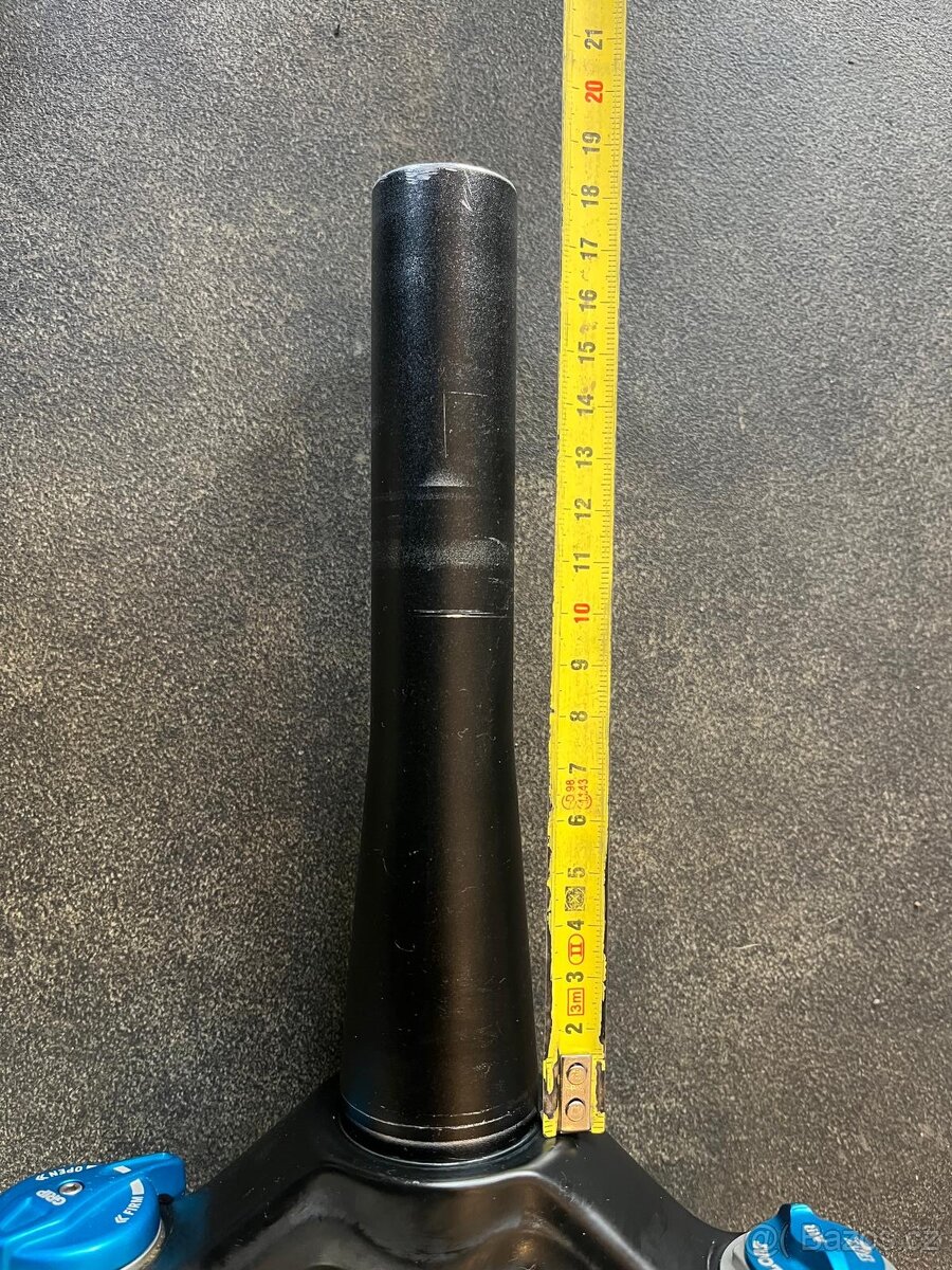 Odpružená vidlice Fox - 2