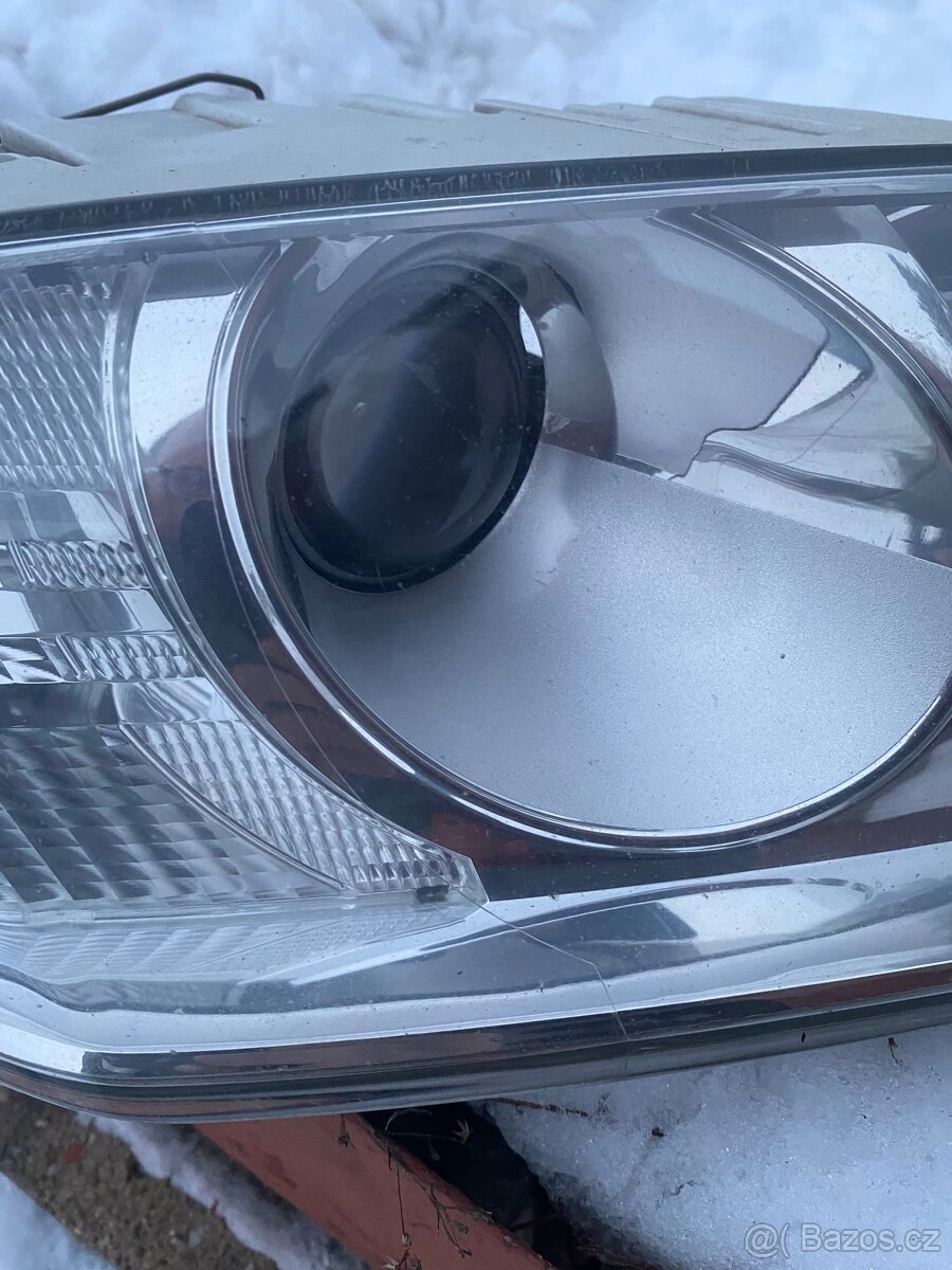 Škoda octavia 2 xenon pravy - 2