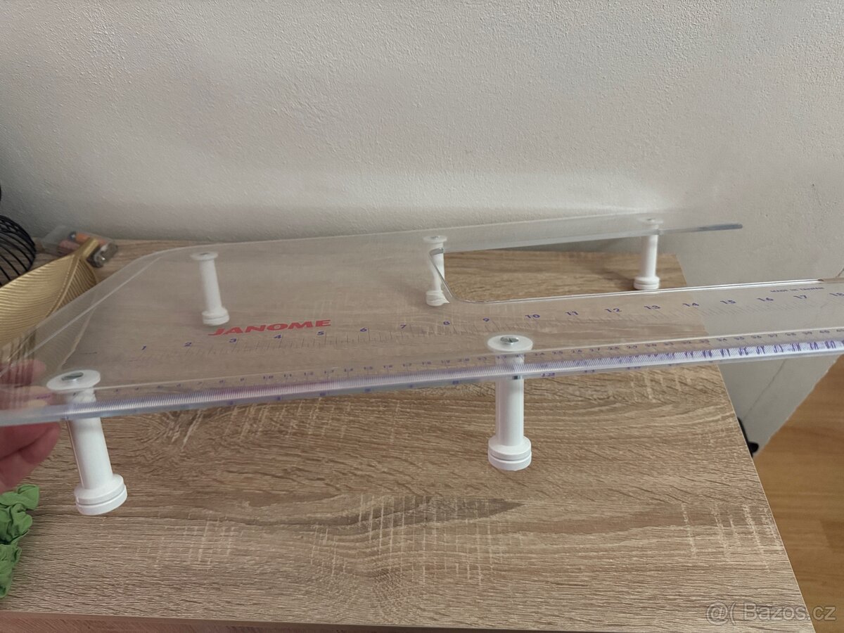 Přídavný stůl pro šicí stroj Janome - 2