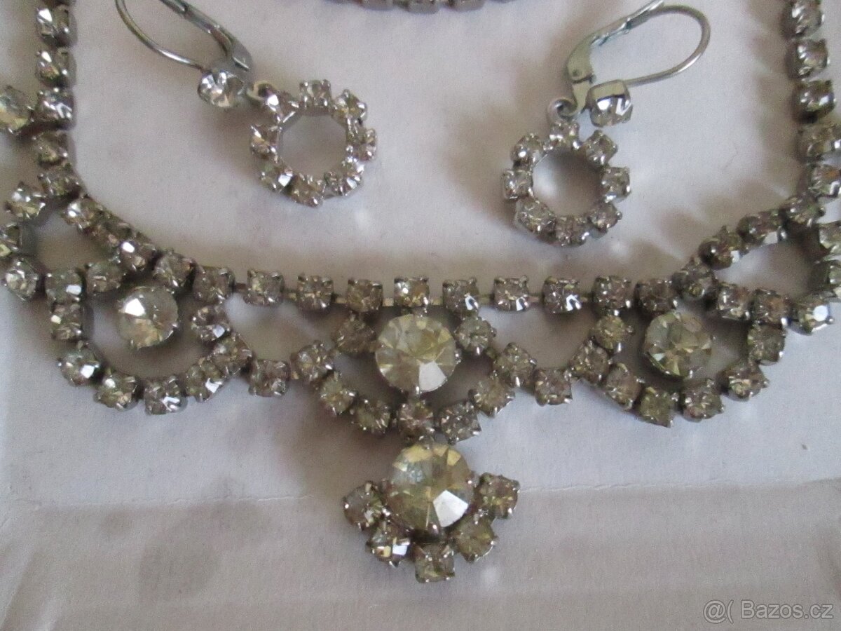 STAR.SOUPRAVA NÁHRDELNÍKU - 2