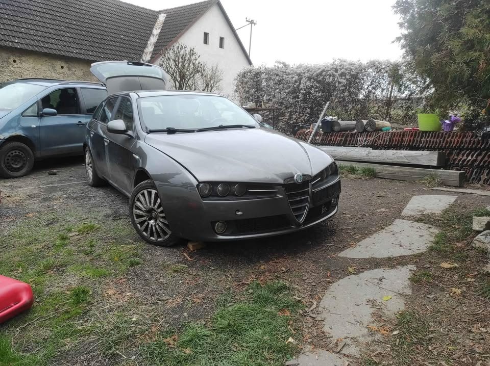 Alfa Romeo 159 1.9 jtdm 110Kw - 2