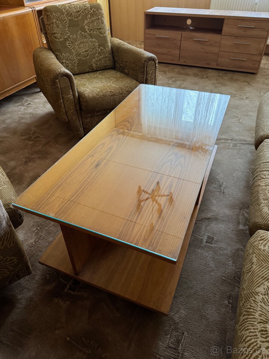 Konferenční stolek - 2