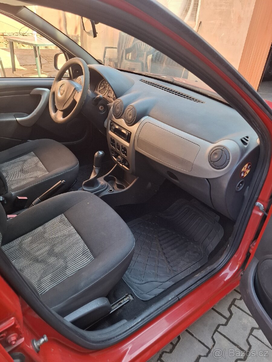 Dacia Sandero - 2