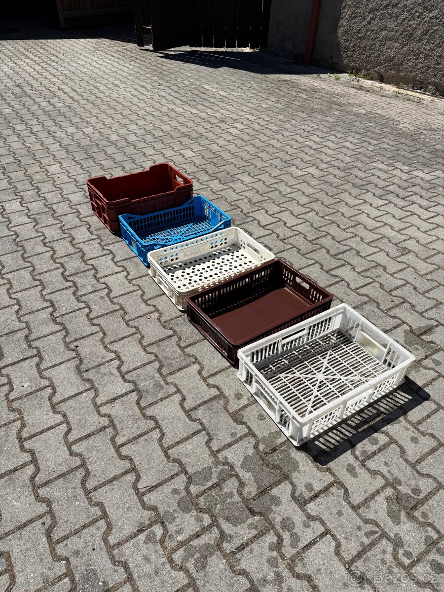 Plastové přepravky - 2