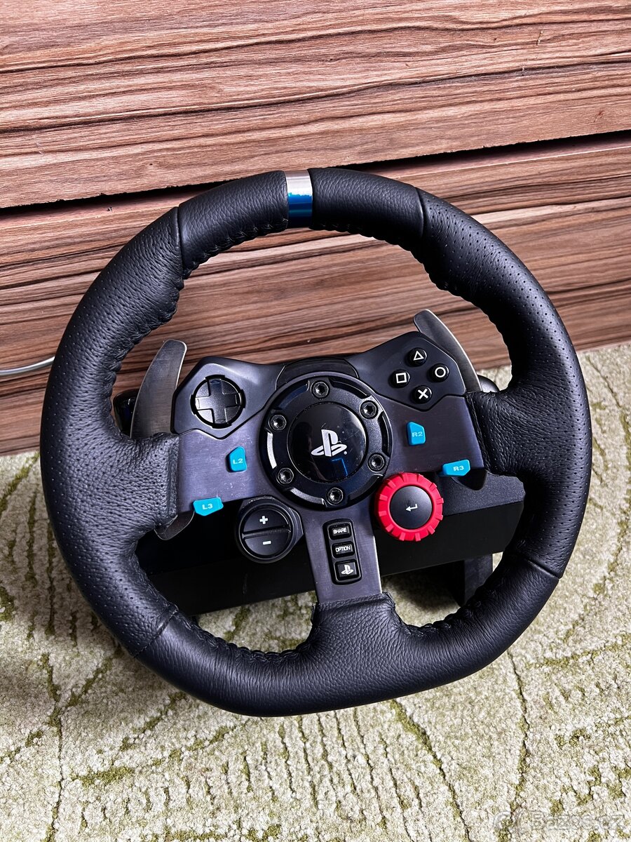 Logitech G29 + řadicí páka - 2