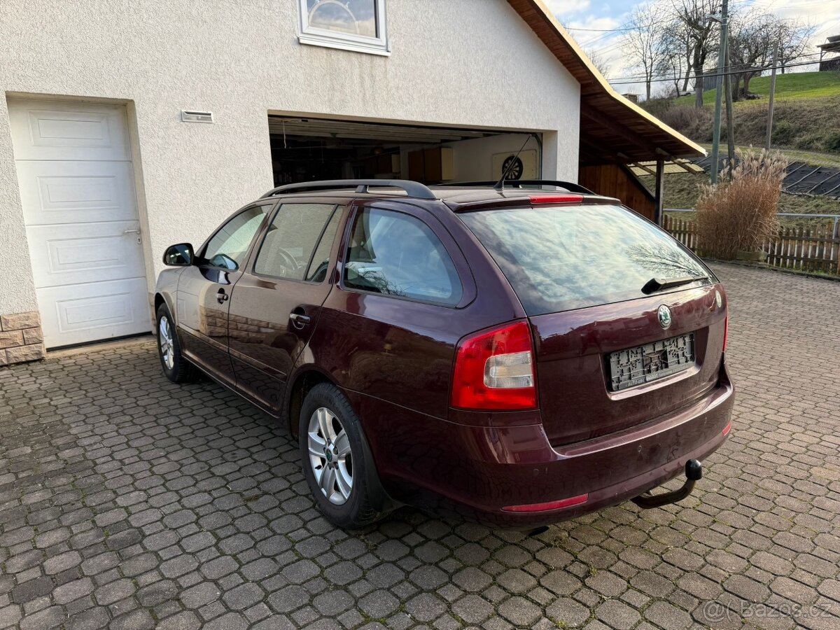 ŠKODA OCTAVIA 1.6TDi /77kw COMBI - 2