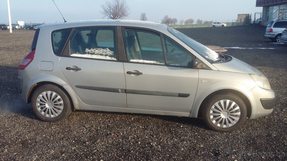renault scenik 2 1.9dci 88kw rv2005 - 2