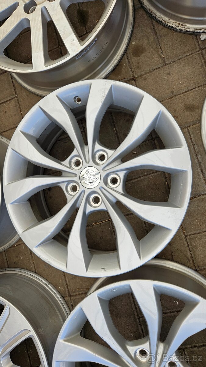 Sada Alu Disků 5x114.3 R17 Suzuki - 2