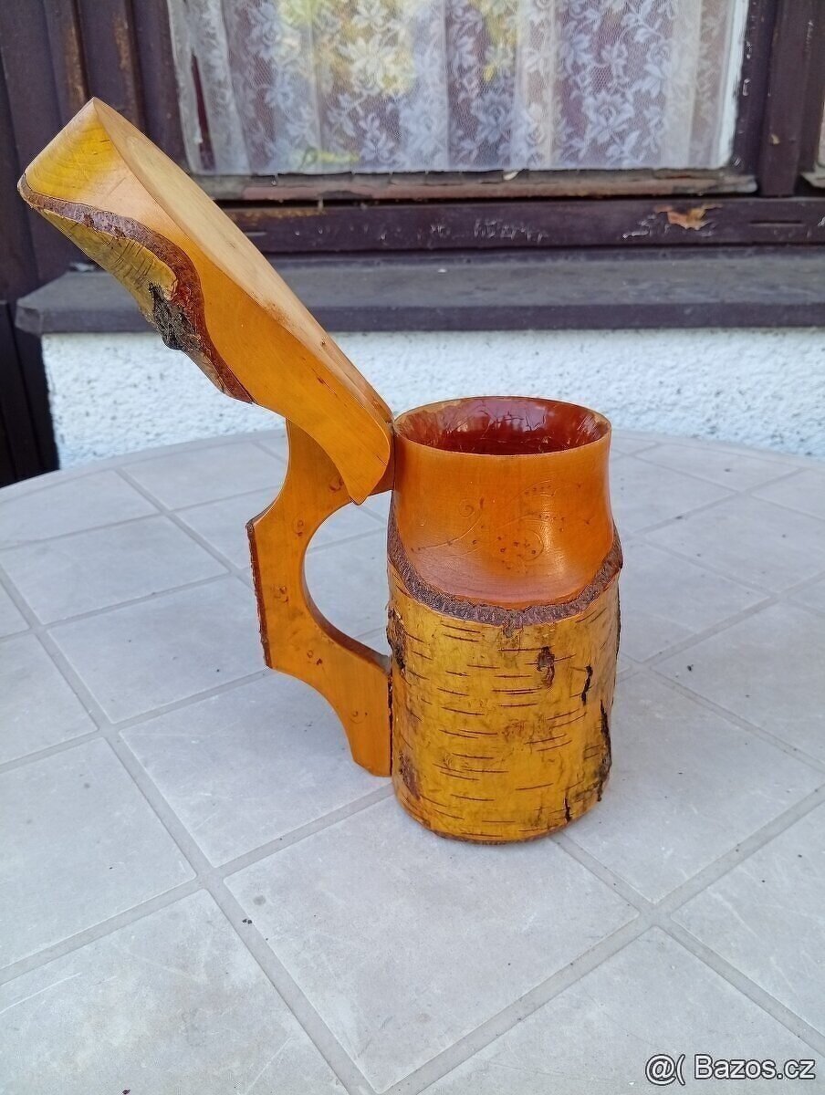 Prodám dřevěný korbel. - 2