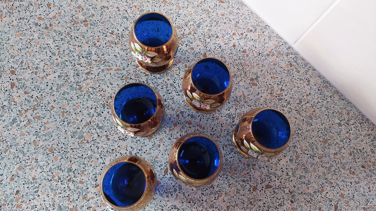 sada skleniček z modrého novoborského skla - 2