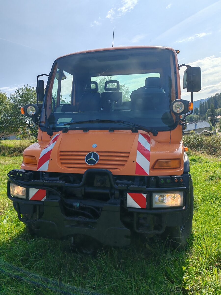 Mercedes Unimog U300 4x4