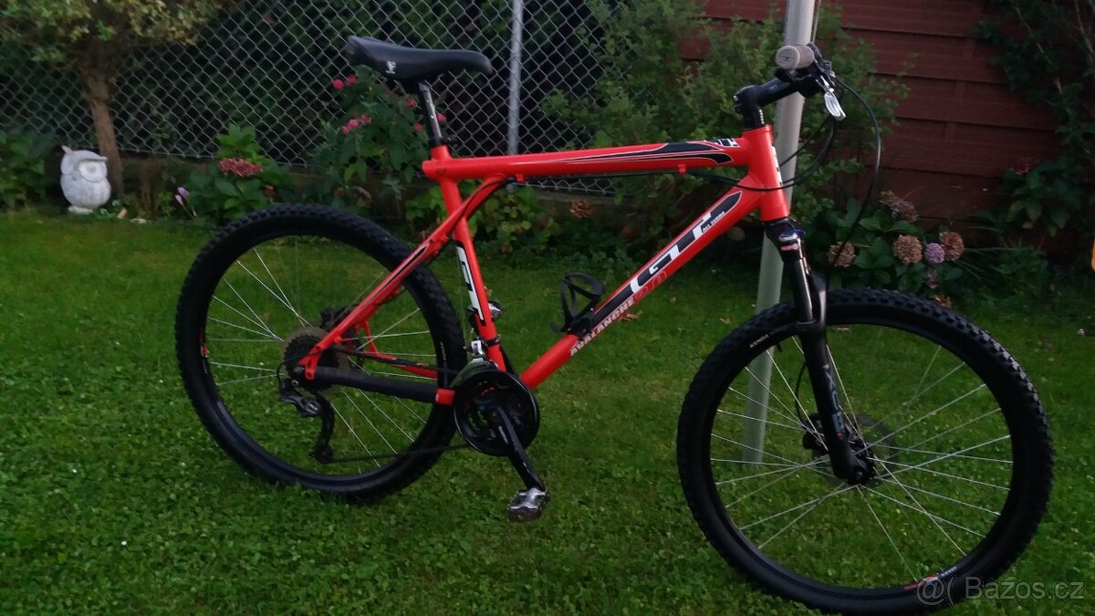 Horské kolo GT AVELANCHE 2.0 hydraulic. Disk můžu POSLAT s l - 2