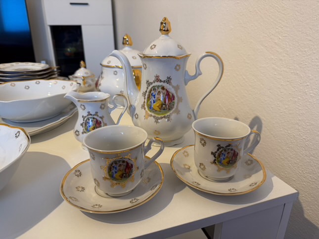 Celý porcelánový servis nádobí - 2