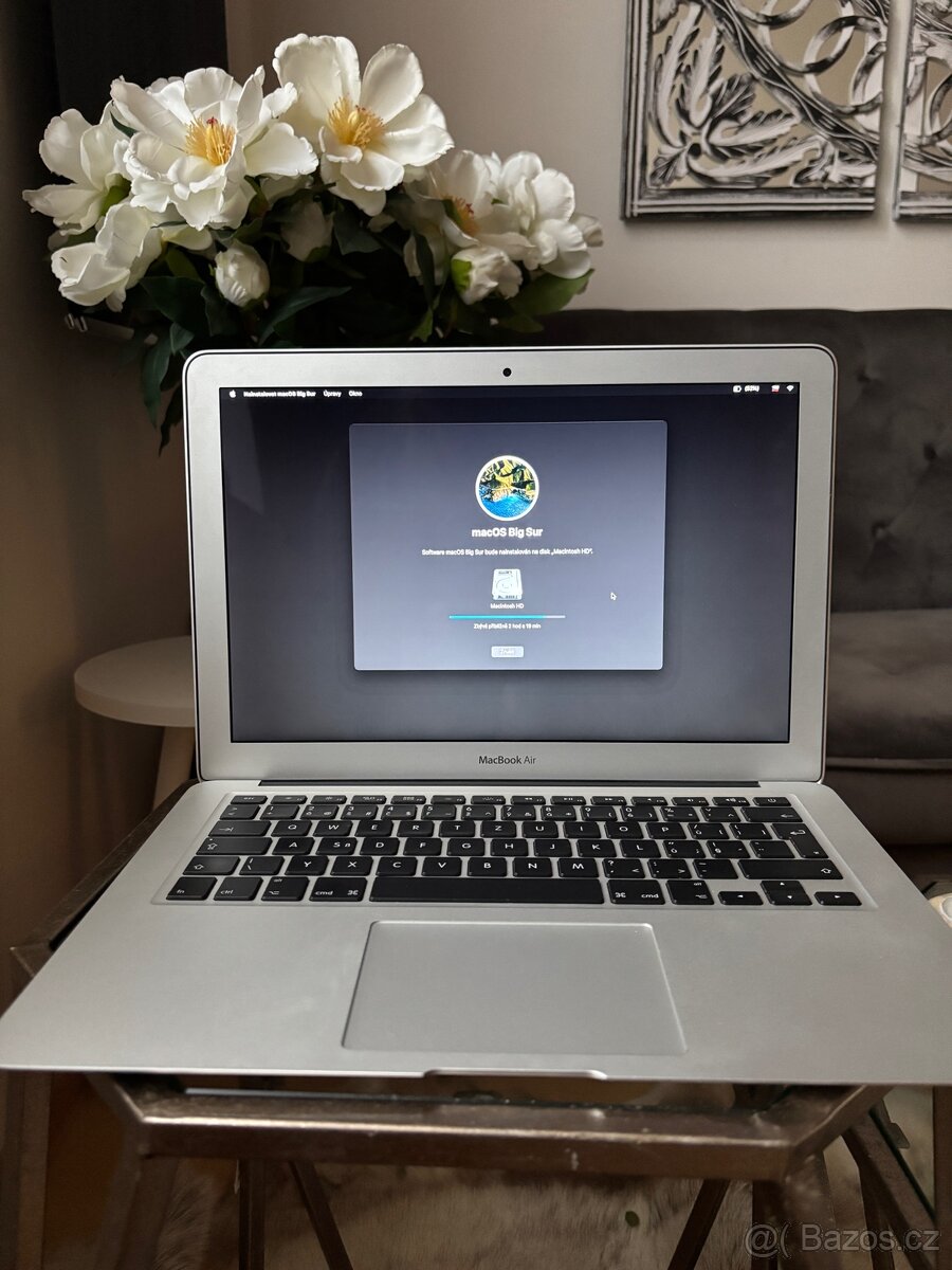 MacBook Air 13” – Intel i7, 8 GB RAM, moc dobrý stav - 2