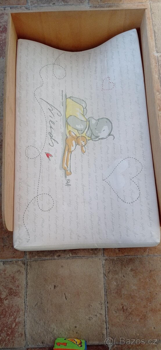 Ohrádka proti spadnutí z přebalovací podložky - 2