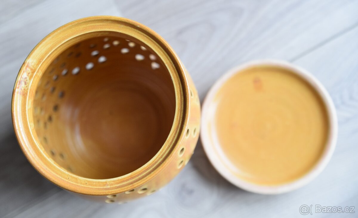 Nádoba na česnek - 2